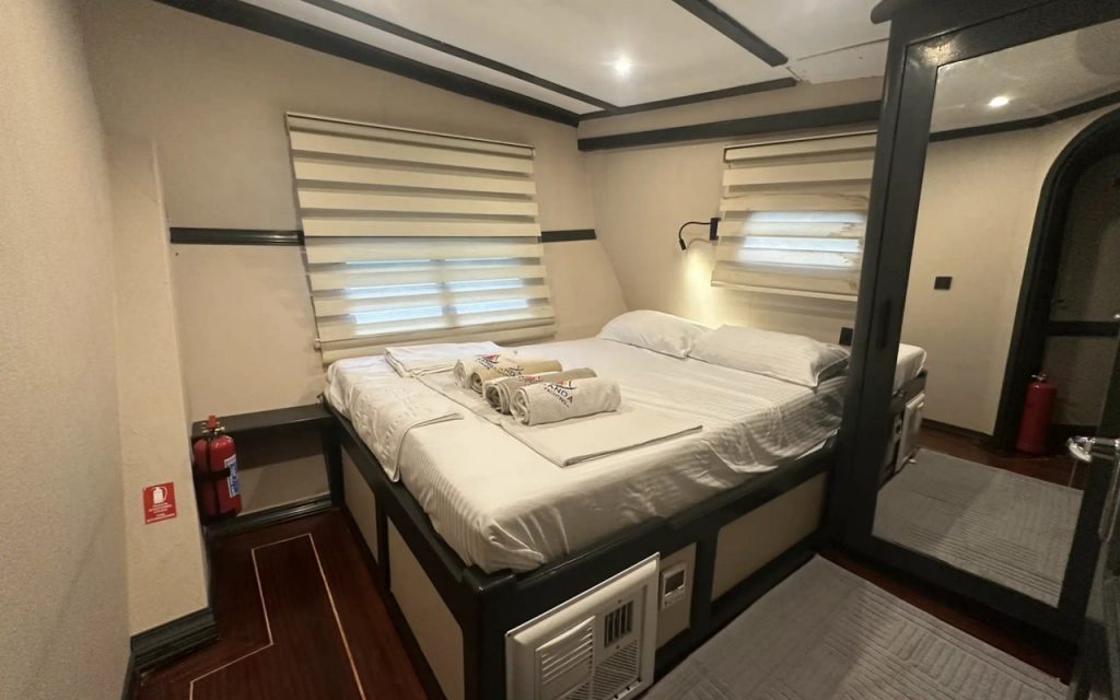 Simerenya - Standart Yat Simerenya - Standart Yat