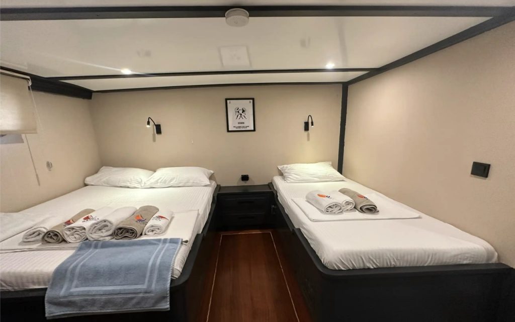 Simerenya - Standart Yat Simerenya - Standart Yat