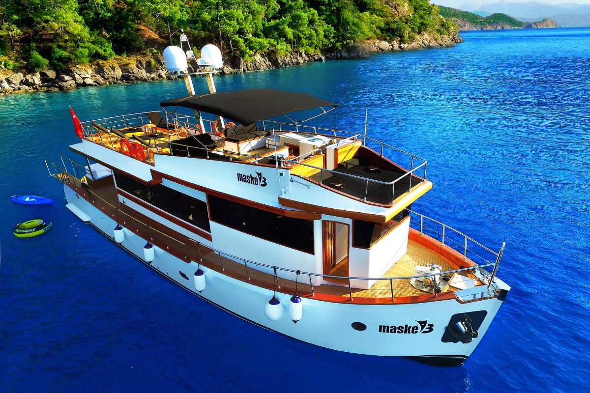 Yate Trawler Maske 3