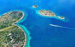 Galesnjak The Island of Love