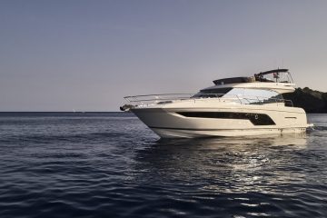Bateau à Moteur Prestige 590 Fly