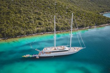 Motorsailer Yacht Aurum Sky