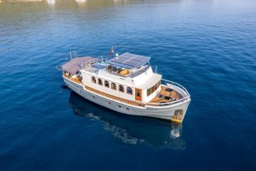 Barca a Motore Quatros