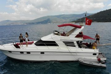 Barca a Motore Uranos