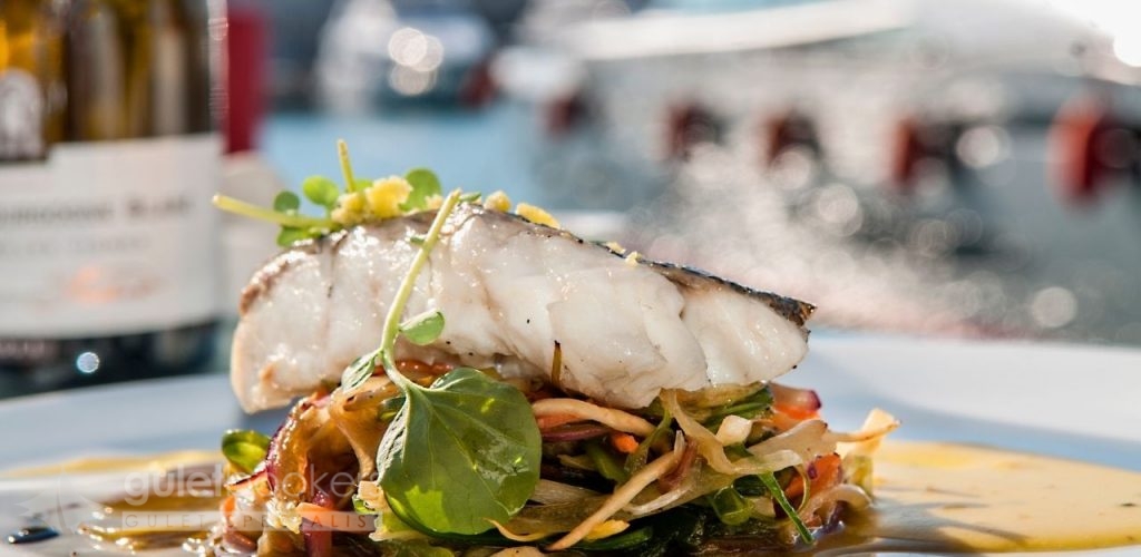 This isn't just about serving meals, it's about orchestrating a complete gastronomic experience where timing, quality, and authenticity converge.