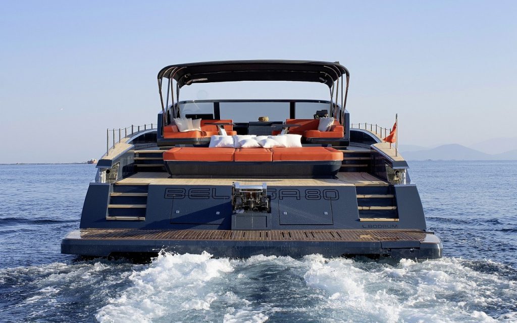 Yacht photo 3
